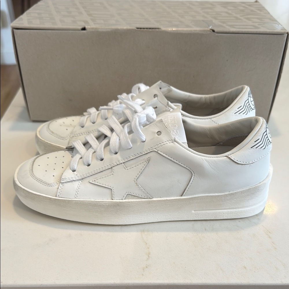 BRAND NEW and AUTHENTIC golden goose Stardan size 37